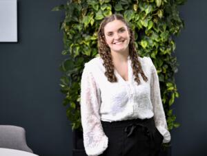neotares_Presse_Danielle Lippitsch steigt zum Senior Consultant auf_2024_01
