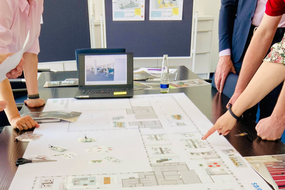 neotares_Presse_Auftrag für ein neues Arbeitsplatzkonzept für die HDI AG_2022_01