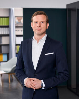 240930 Neotares Frankfurt Norman Kustos 5374 jpg