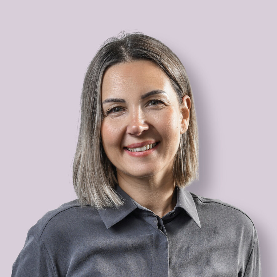 Pinar Oezer